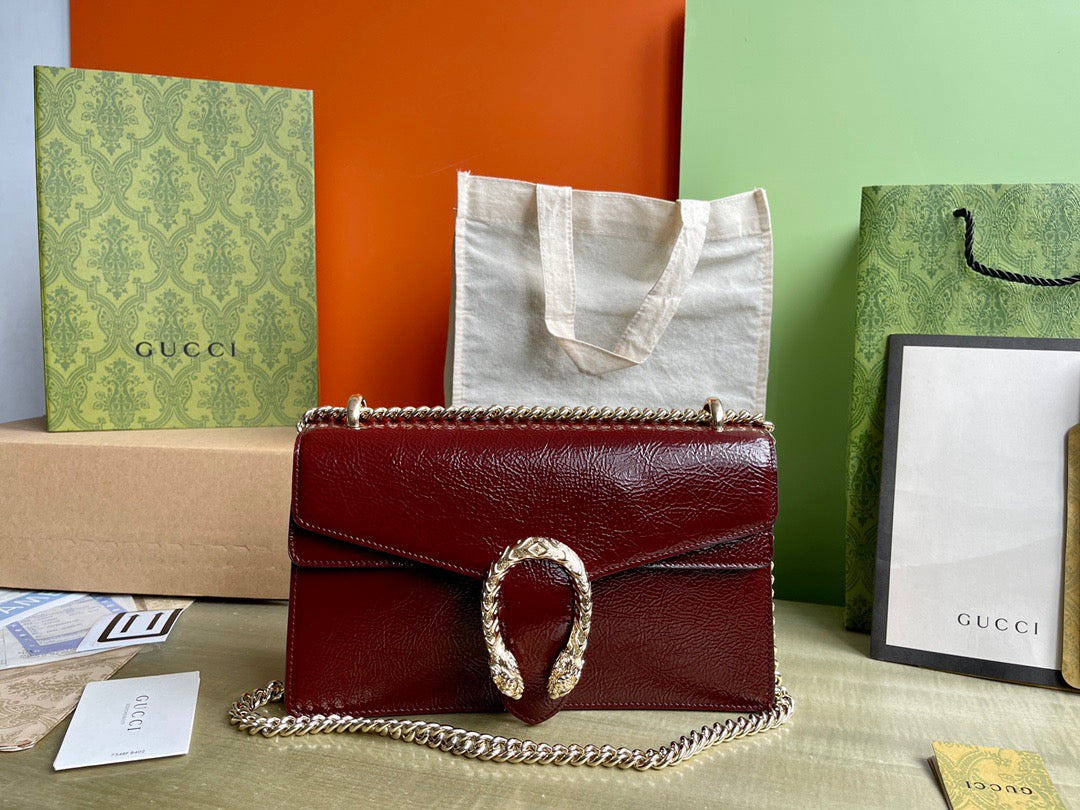 Gucci Rosso Ancora patent leather bag