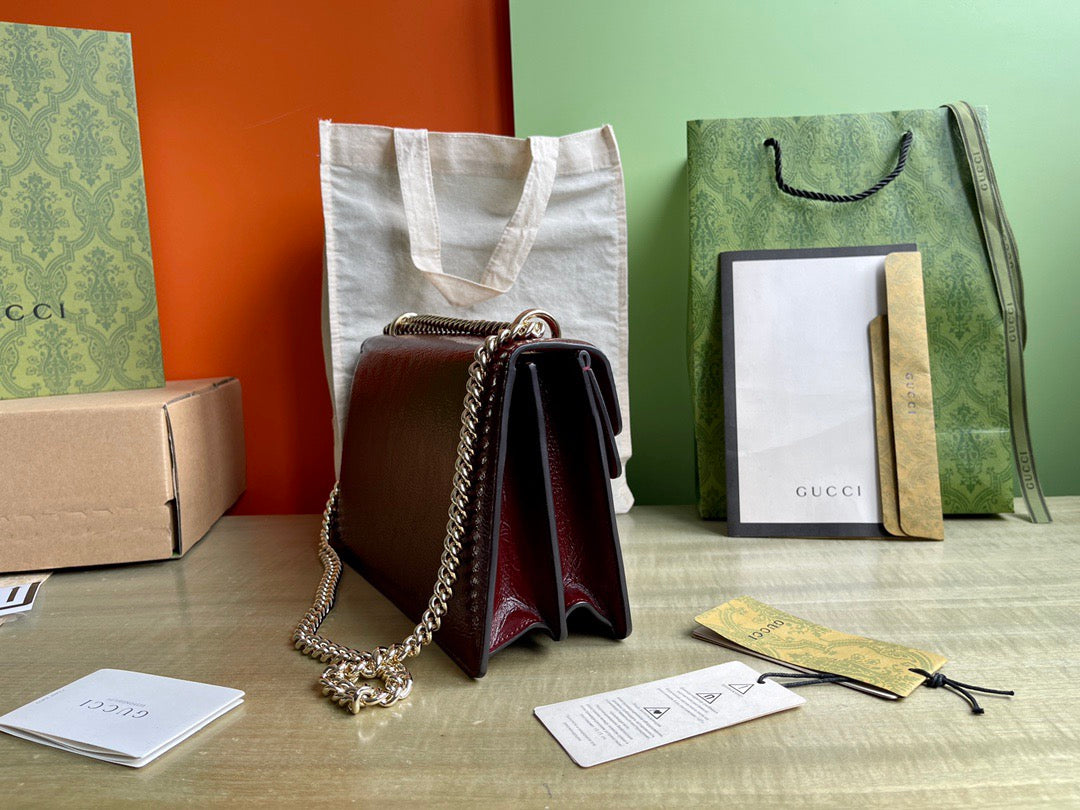 Gucci Rosso Ancora patent leather bag